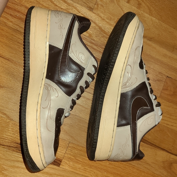 Nike Air Force 1 \